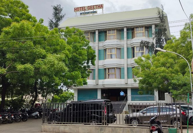 Hotel Geetha International